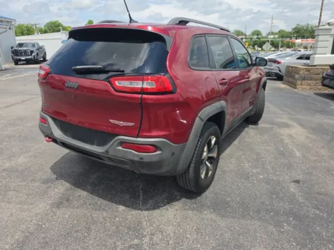 More photos of 2014 Jeep Cherokee Trailhawk at MAG Auto - Munsterman Automotive Group, MO