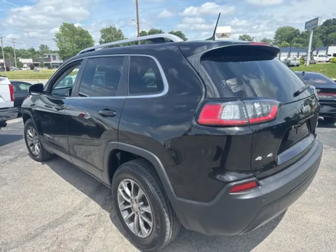 Another view of 2019 Jeep Cherokee Latitude Plus for sale in Blue Springs, MO at MAG Auto - Munsterman Automotive Group