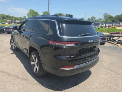 Another view of 2022 Jeep Grand Cherokee L Limited for sale in Blue Springs, MO at MAG Auto - Munsterman Automotive Group