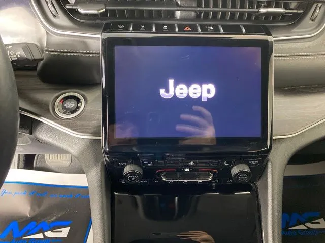 Jeep Grand Cherokee L photo 20