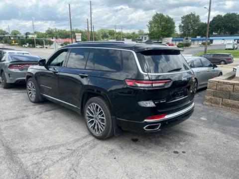 Another view of 2021 Jeep Grand Cherokee L Summit for sale in Blue Springs, MO at MAG Auto - Munsterman Automotive Group