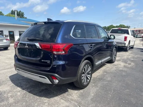 More photos of 2019 Mitsubishi Outlander SEL at MAG Auto - Munsterman Automotive Group, MO