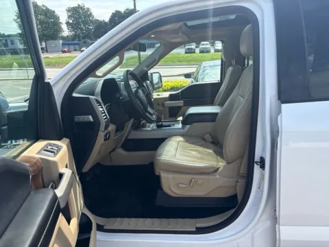More photos of 2016 Ford F-150 Lariat at MAG Auto - Munsterman Automotive Group, MO