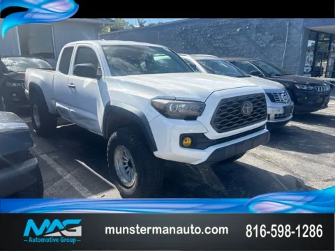White 2019 Toyota Tacoma SR for sale in Blue Springs, MO