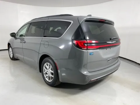 More photos of 2022 Chrysler Pacifica Touring L at MAG Auto - Munsterman Automotive Group, MO