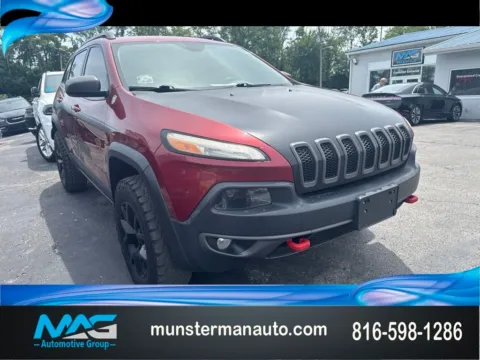 Red 2015 Jeep Cherokee Trailhawk for sale in Blue Springs, MO