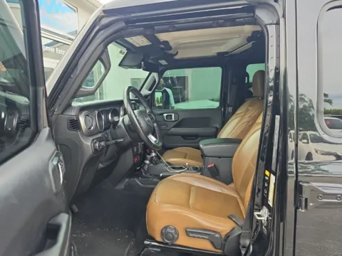 More photos of 2021 Jeep Gladiator Rubicon at MAG Auto - Munsterman Automotive Group, MO