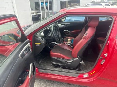 More photos of 2012 Hyundai Veloster at MAG Auto - Munsterman Automotive Group, MO