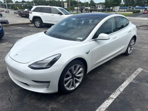 Photos of 2019 Tesla Model 3 Standard Range Plus for sale in Blue Springs, MO at MAG Auto - Munsterman Automotive Group