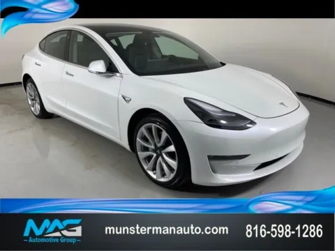White 2019 Tesla Model 3 Standard Range Plus for sale in Blue Springs, MO