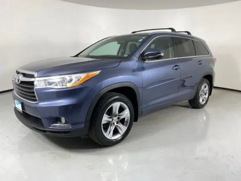 Another view of 2015 Toyota Highlander Limited for sale in Blue Springs, MO at MAG Auto - Munsterman Automotive Group