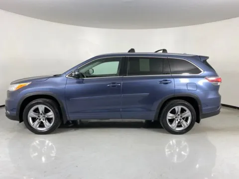 More photos of 2015 Toyota Highlander Limited at MAG Auto - Munsterman Automotive Group, MO