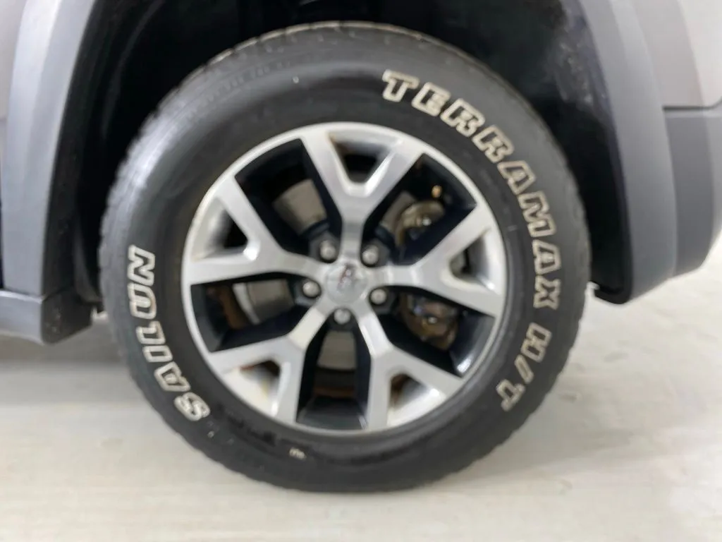 Jeep Cherokee photo 10
