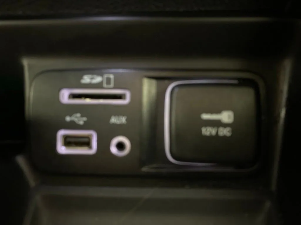 Jeep Cherokee photo 25