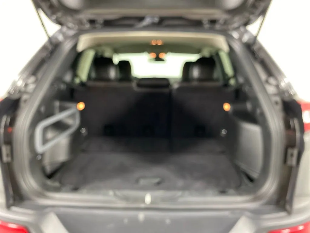 Jeep Cherokee photo 35