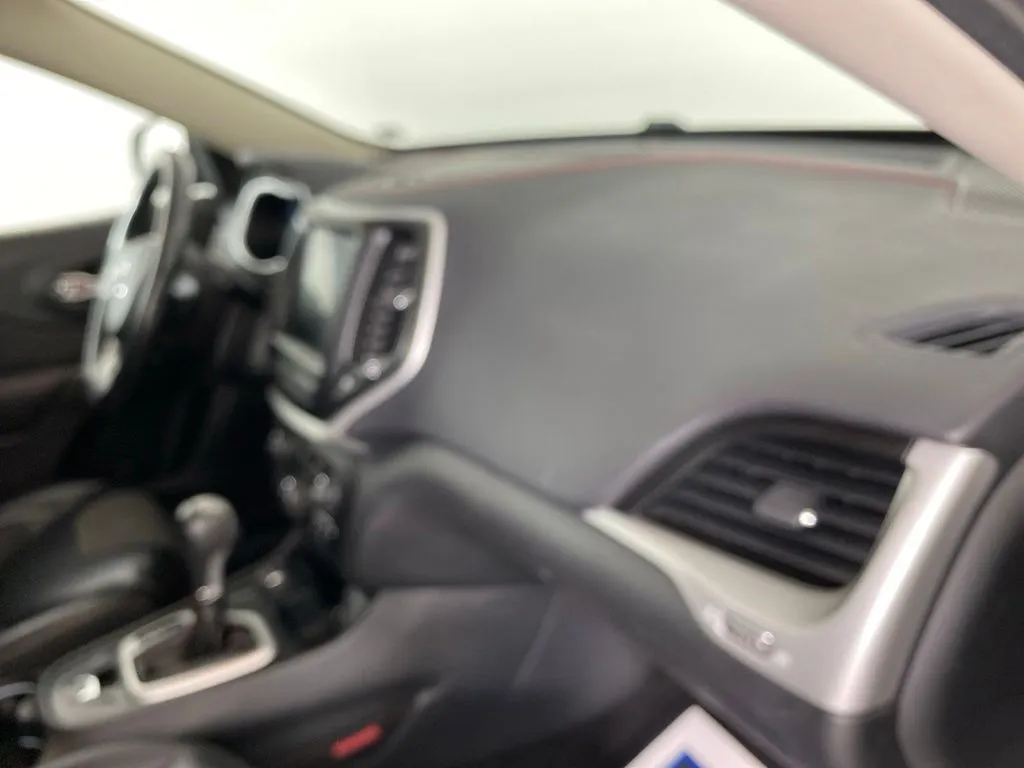 Jeep Cherokee photo 41