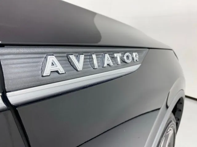 Lincoln Aviator photo 9