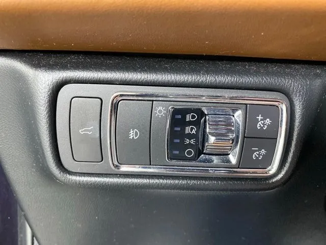 Lincoln Aviator photo 30