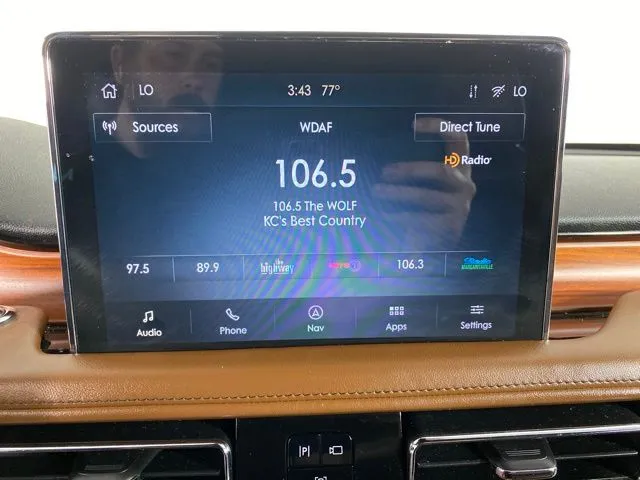 Lincoln Aviator photo 24