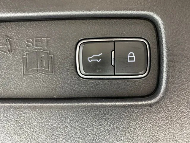 Lincoln Aviator photo 45