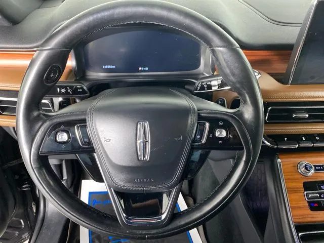 Lincoln Aviator photo 36