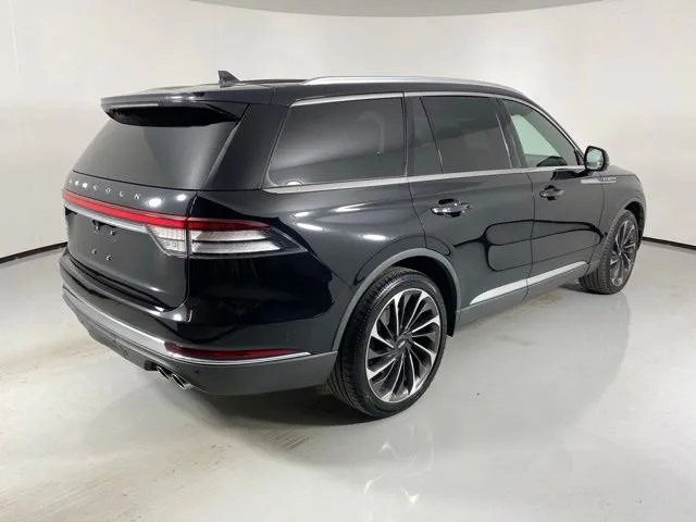 Lincoln Aviator photo 7