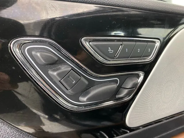 Lincoln Aviator photo 16