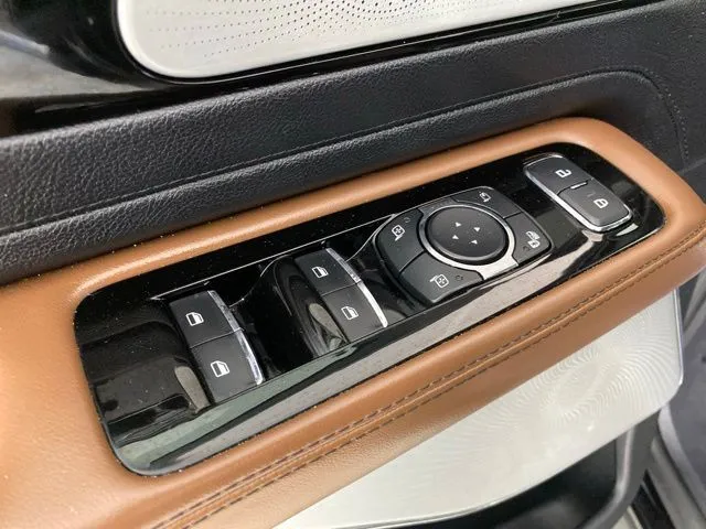 Lincoln Aviator photo 18