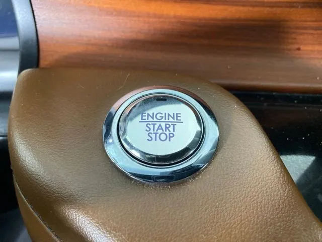Lincoln Aviator photo 28