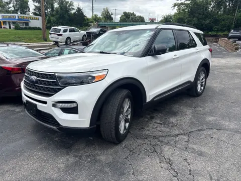 Photos of 2020 Ford Explorer XLT for sale in Blue Springs, MO at MAG Auto - Munsterman Automotive Group