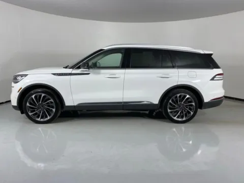 More photos of 2020 Lincoln Aviator Reserve at MAG Auto - Munsterman Automotive Group, MO