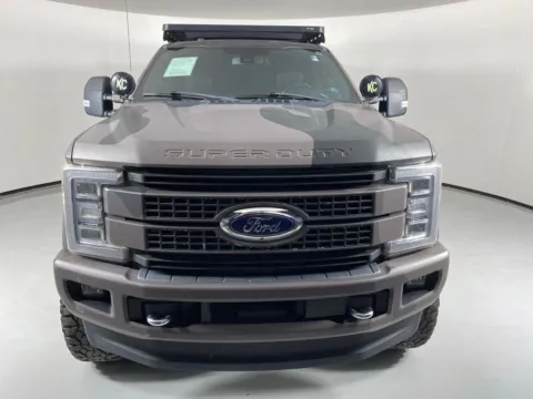 Photos of 2018 Ford F-350SD Platinum for sale in Blue Springs, MO at MAG Auto - Munsterman Automotive Group