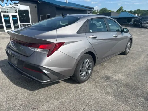 More photos of 2024 Hyundai Elantra SEL at MAG Auto - Munsterman Automotive Group, MO