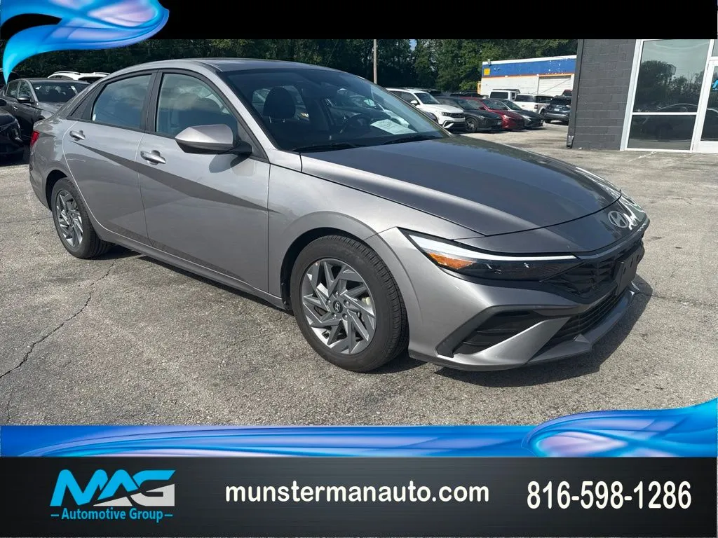 2024 Hyundai Elantra 2.0 SEL IVT's photo