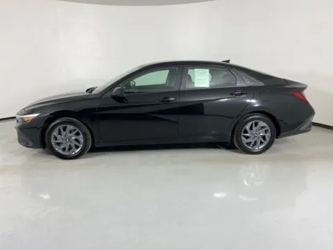 More photos of 2024 Hyundai Elantra SEL at MAG Auto - Munsterman Automotive Group, MO