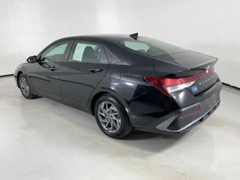More photos of 2024 Hyundai Elantra SEL at MAG Auto - Munsterman Automotive Group, MO