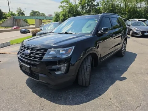 Photos of 2017 Ford Explorer Sport for sale in Blue Springs, MO at MAG Auto - Munsterman Automotive Group