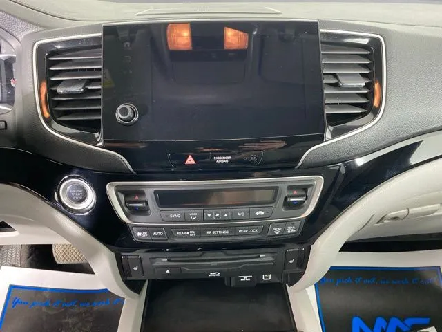 Honda Pilot photo 18