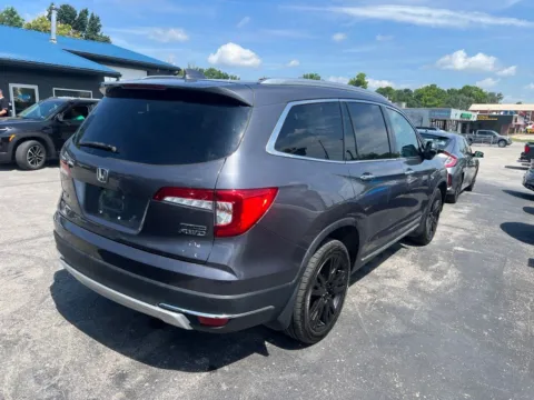 More photos of 2021 Honda Pilot Touring at MAG Auto - Munsterman Automotive Group, MO