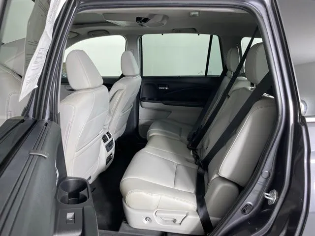 Honda Pilot photo 34