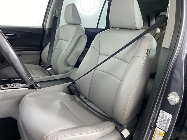 Honda Pilot photo 17