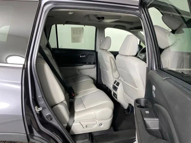 Honda Pilot photo 44