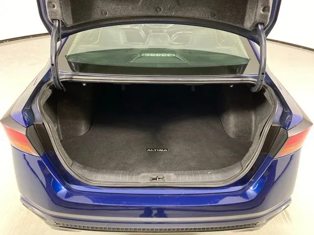 Nissan Altima photo 38