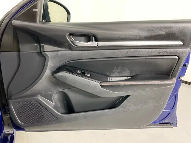 Nissan Altima photo 40