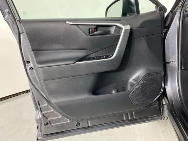Toyota RAV4 photo 14