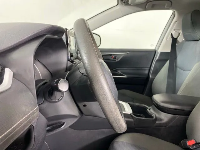 Toyota RAV4 photo 31