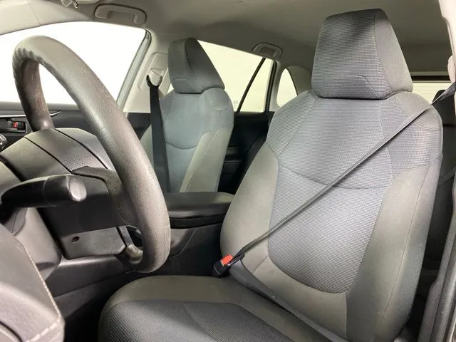 Toyota RAV4 photo 16