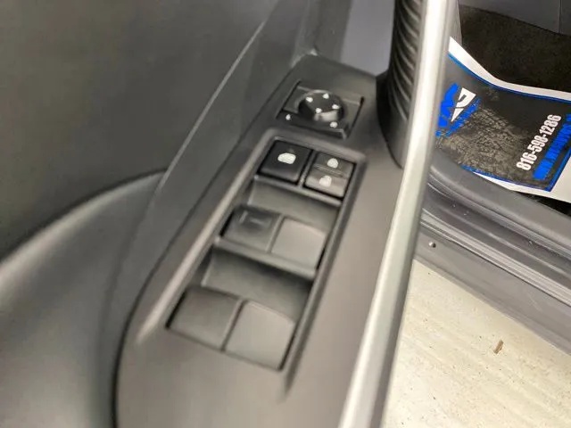 Toyota RAV4 photo 15