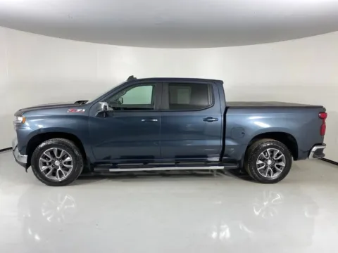 More photos of 2021 Chevrolet Silverado 1500 LT at MAG Auto - Munsterman Automotive Group, MO