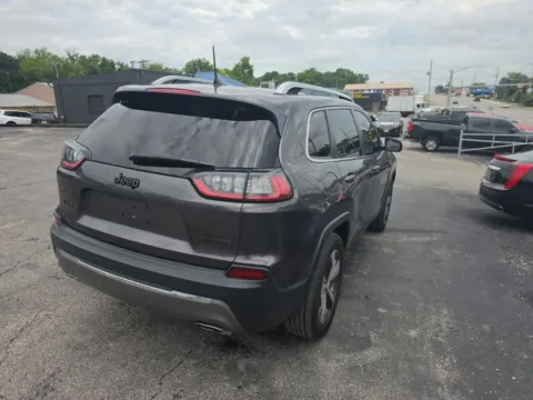 More photos of 2019 Jeep Cherokee Limited at MAG Auto - Munsterman Automotive Group, MO